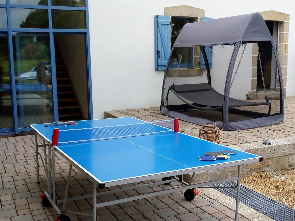 Maison Spacieuse A Plougonven Avec Jacuzzi Et Jardin 외부 사진