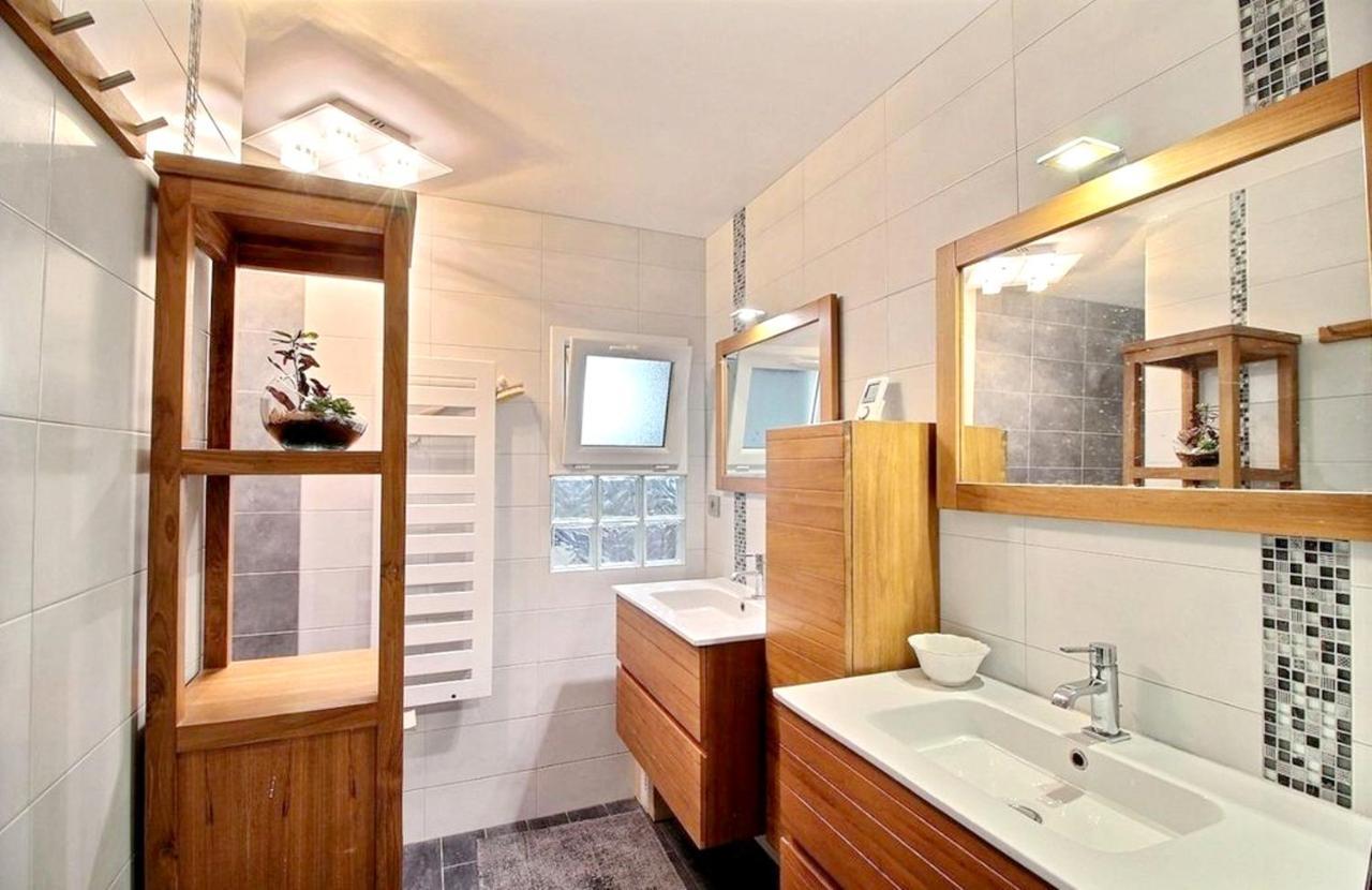 Maison Spacieuse A Plougonven Avec Jacuzzi Et Jardin 외부 사진